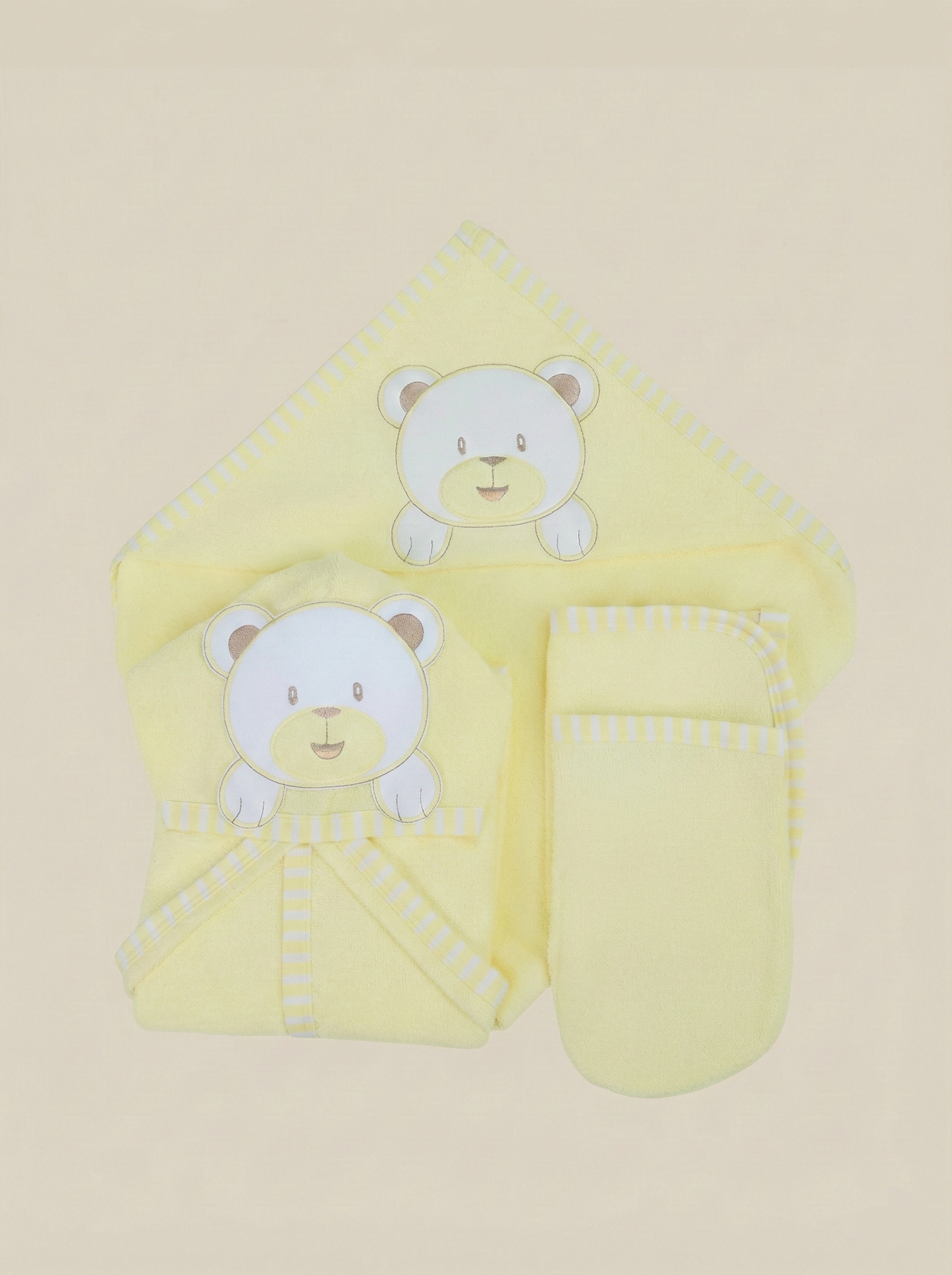 Envuelve a tu bebé en la suavida del Algodón Pima, confort y absorción superior después del baño Bata
Toalla de baño amarillo 